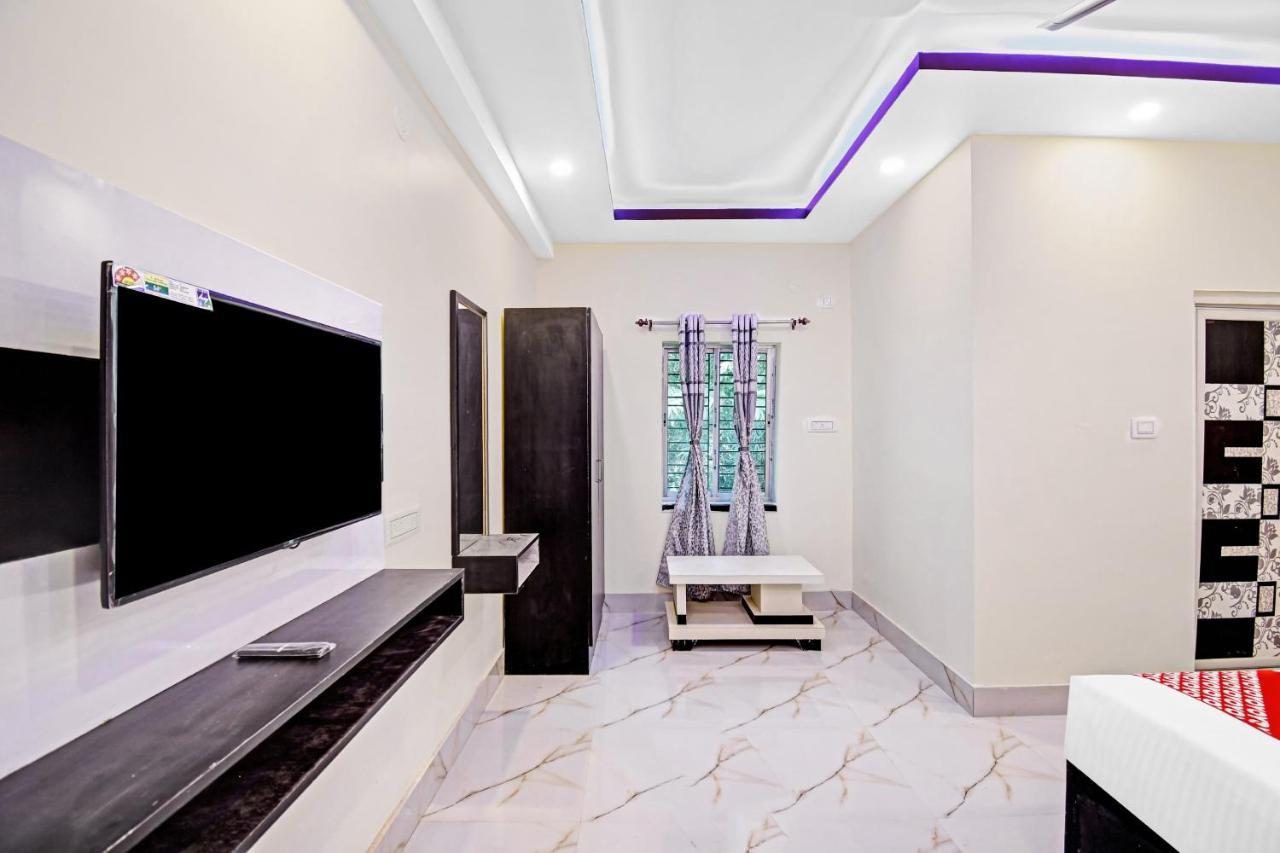 Oyo 86602 Hotel Dream Palace โกลกาตา ภายนอก รูปภาพ