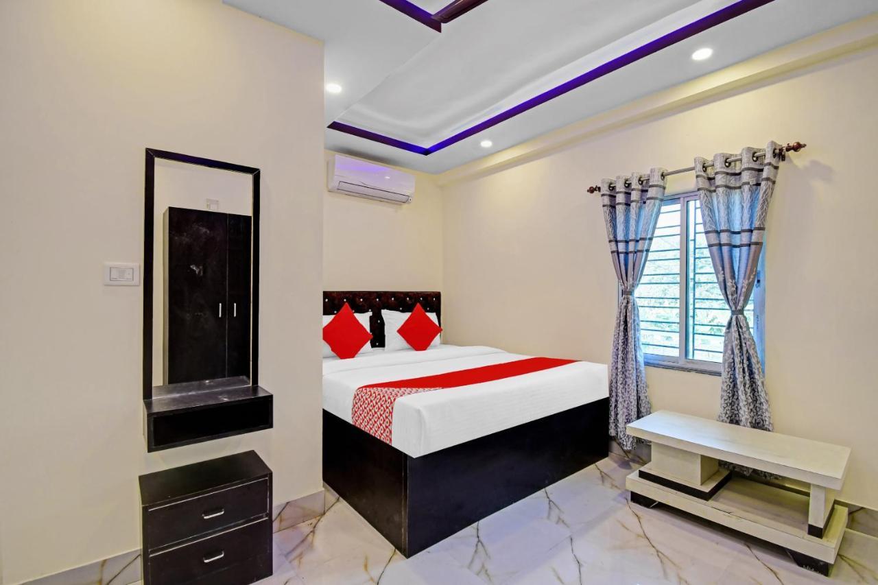Oyo 86602 Hotel Dream Palace โกลกาตา ภายนอก รูปภาพ